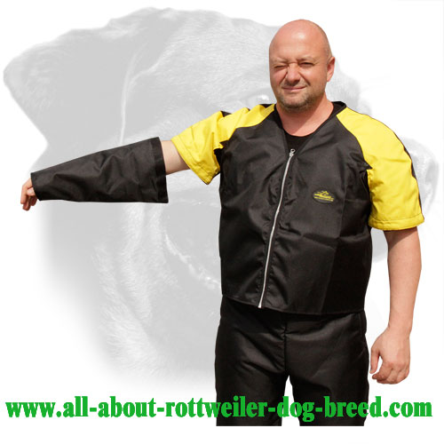 Nylon Rottweiler Protection Jacket Equipped with Removable Sleeves