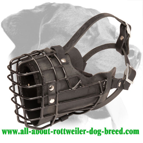 High Quality Wire Cage Dog Muzzle for Rottweiler